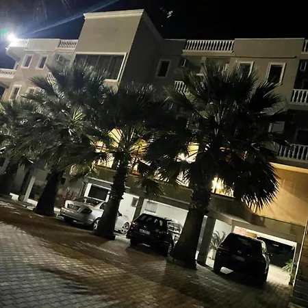 Megi فندق غوليم